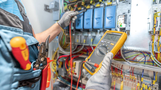 Best Local Electrician Companies  in Pendleton, IN